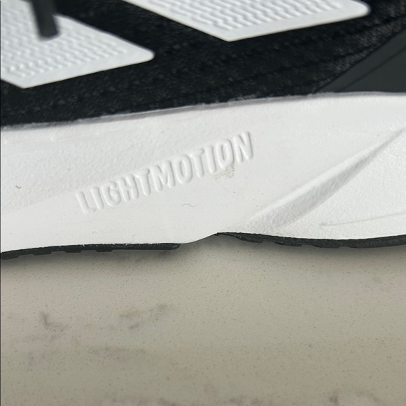 Adidas Running Shoes in Black and White - Picture 3 of 5